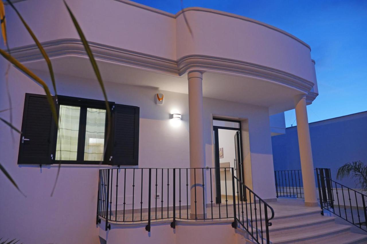 Villa Chiara Leverano Bagian luar foto