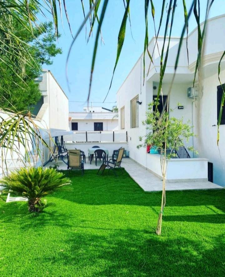 Villa Chiara Leverano Bagian luar foto